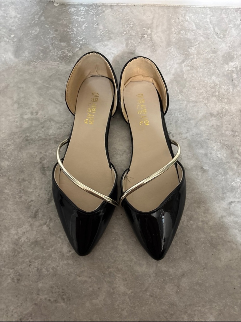 Women’s Black Pointed Toe Flats with Silver Strap